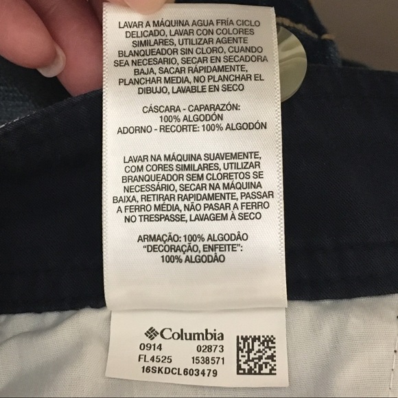 Ladies size 2 Columbia PFG gray shorts - Picture 9 of 9